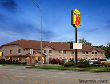 Отель Super 8 By Wyndham Конкордия Экстерьер фото